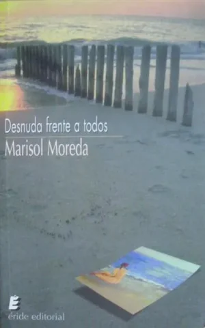 DESNUDA FRENTE A TODOS
